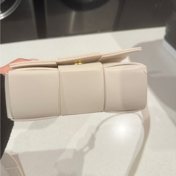 TALULAH Cream Shoulder Bag with Gold Accents - Picture 5 of 5